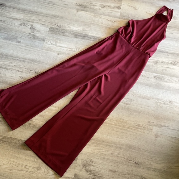 Burgundy open back jumpsuit - Picture 10 of 11